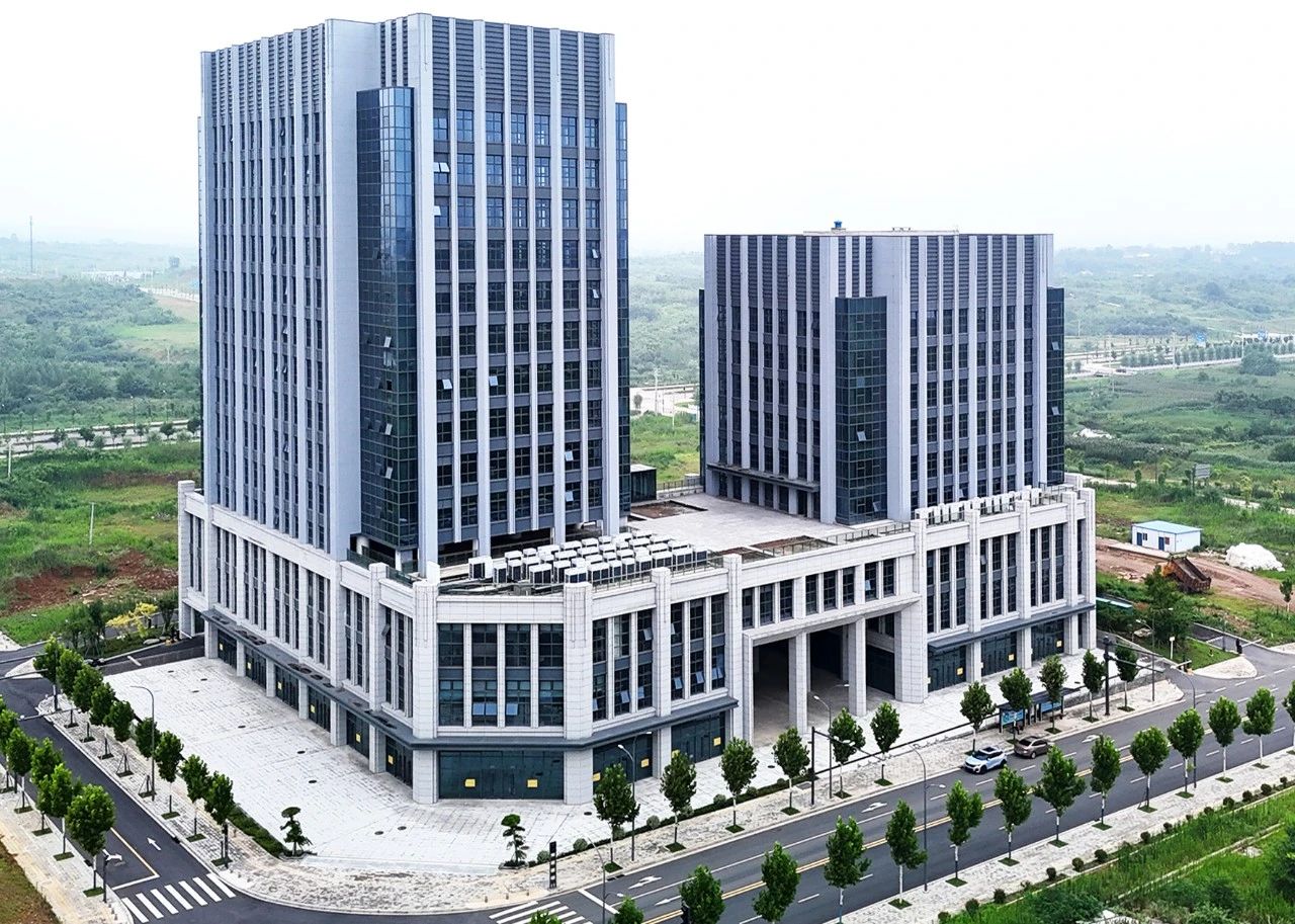 1762996702195060.jpg 2507042.jpg