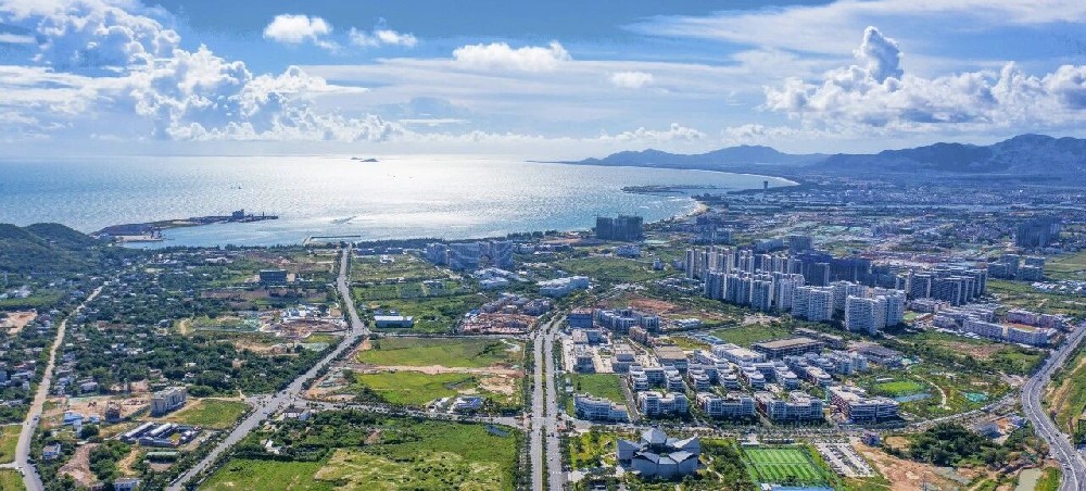 吉林大學青島汽車研究院常務副院長郭飛一行來訪綠天使參觀交流